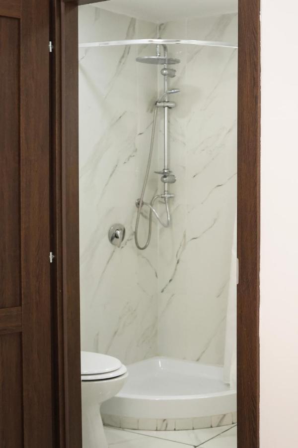 Modern By Sasy In The City Centre Napoli Ngoại thất bức ảnh