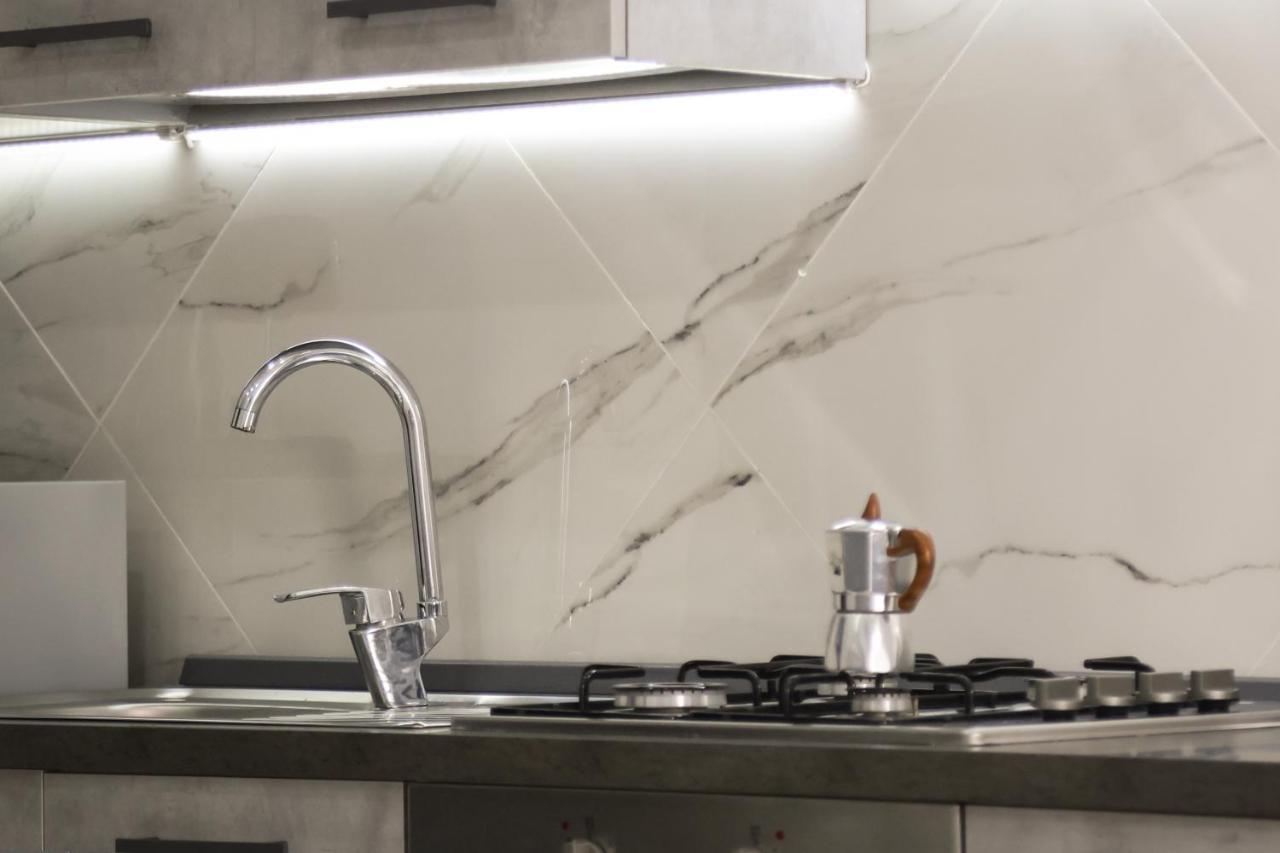 Modern By Sasy In The City Centre Napoli Ngoại thất bức ảnh